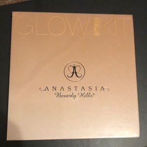 Anastasia Beverly Hills Sun Dipped Glow Kit